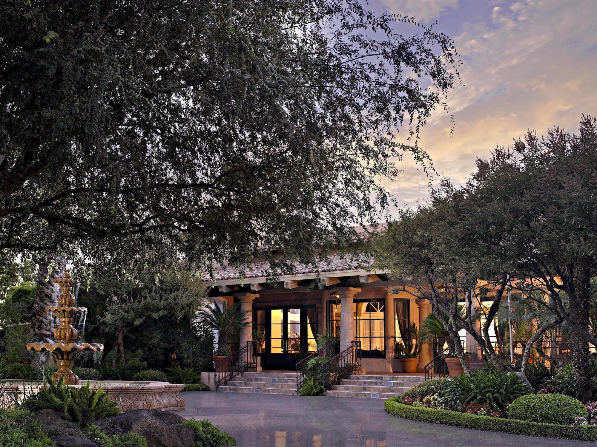 Harris Ranch Inn And Restaurant Huron Eksteriør bilde