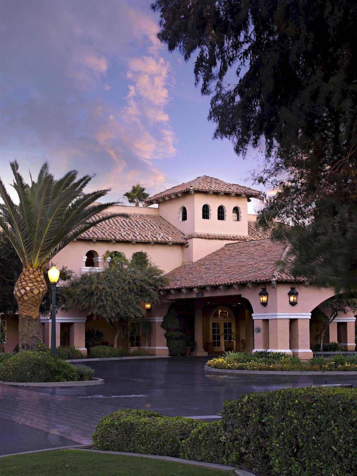 Harris Ranch Inn And Restaurant Huron Eksteriør bilde
