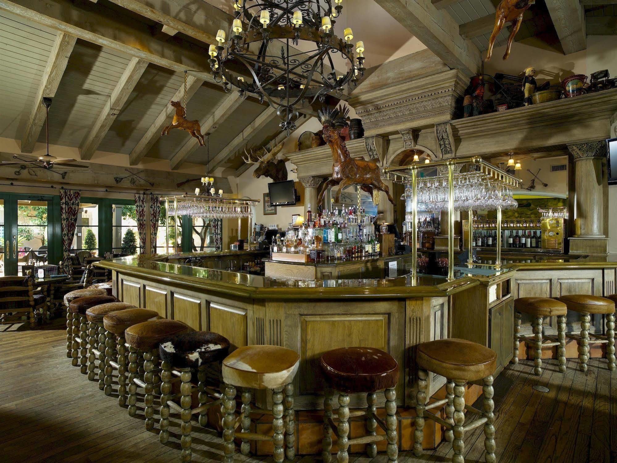 Harris Ranch Inn And Restaurant Huron Eksteriør bilde